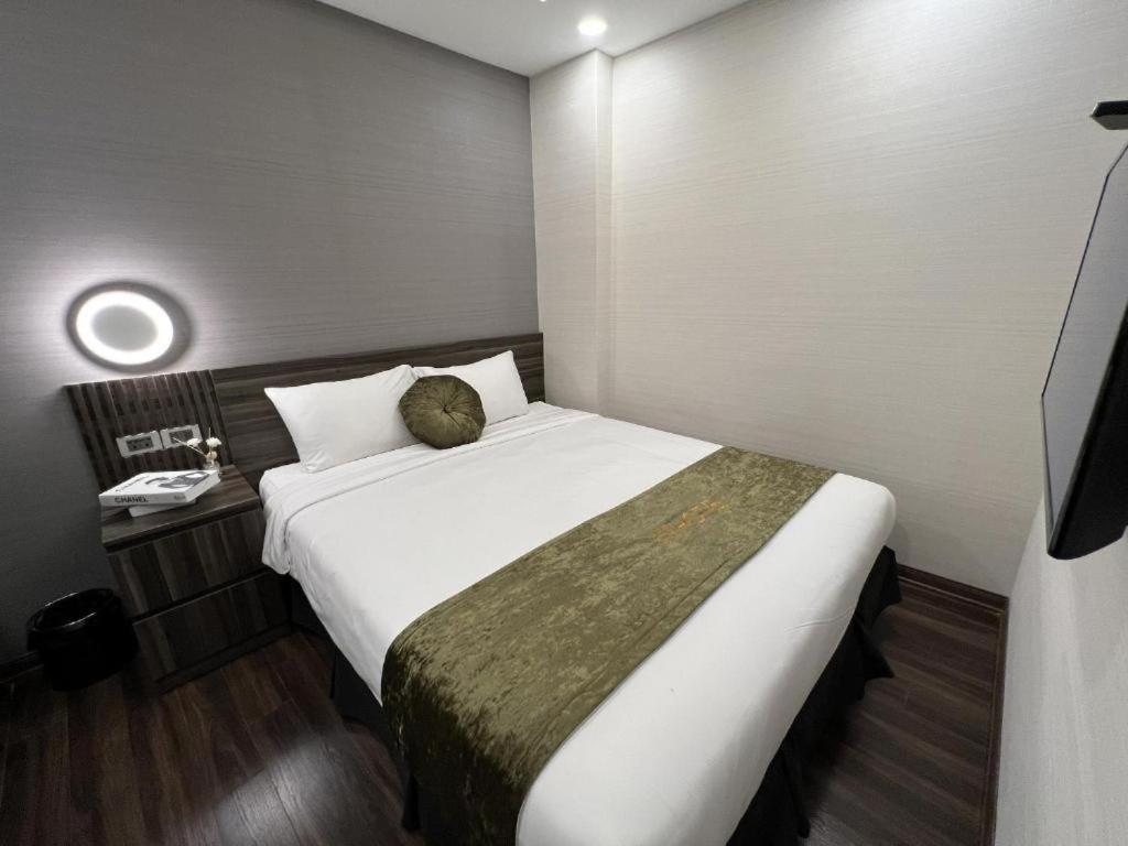 3T Hotel 41 Nguyen Thai Hoc- By Bay Luxury Hanoi Exterior photo