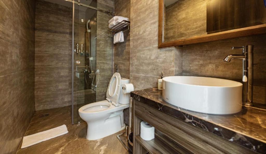 3T Hotel 41 Nguyen Thai Hoc- By Bay Luxury Hanoi Exterior photo
